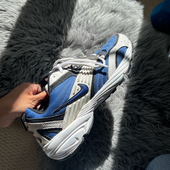 Vintage Royal Blue Nike Runners - Picture 8 of 8